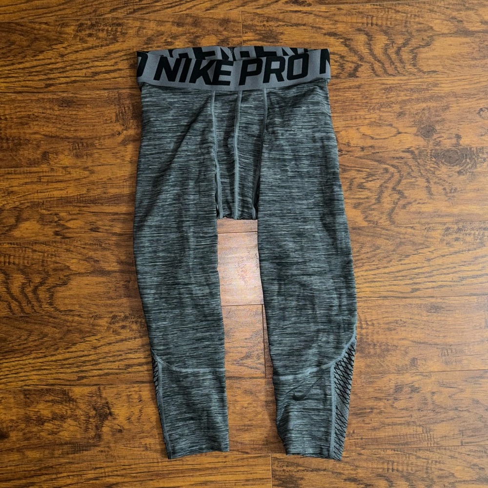Nike Pro Hypercool Compression Leggings 3/4 Length Heather Gray Training Tights
